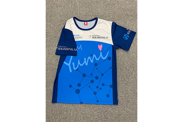 石心会グループ契約選手 梶原悠未選手 石心会ロゴ入りTシャツ(Lサイズ)